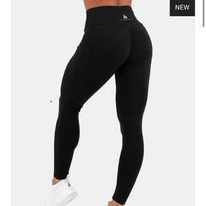 Ryderwear scrunch butt leggings. Like new.
